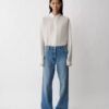 02 Low Rise Straight Jeans
