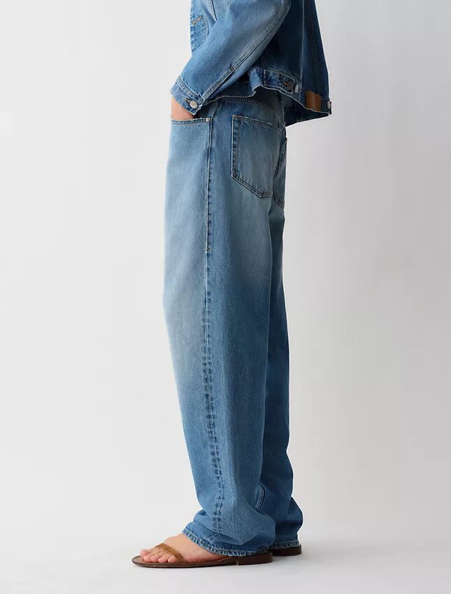 05 Low Rise Wide Leg Jeans 05 Low Rise Wide Leg Jeans