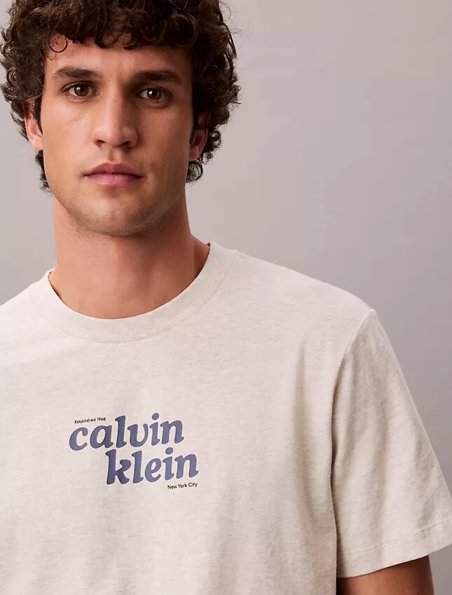 1989 Logo Graphic Relaxed T-Shirt 1989 Logo Graphic Relaxed T-Shirt