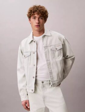 90S Denim Trucker Jacket 90S Denim Trucker Jacket