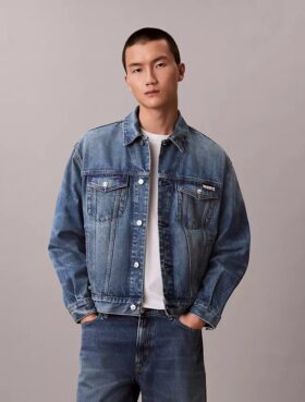 90S Denim Trucker Jacket