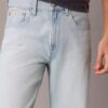 90S Straight Lightweight Jeans