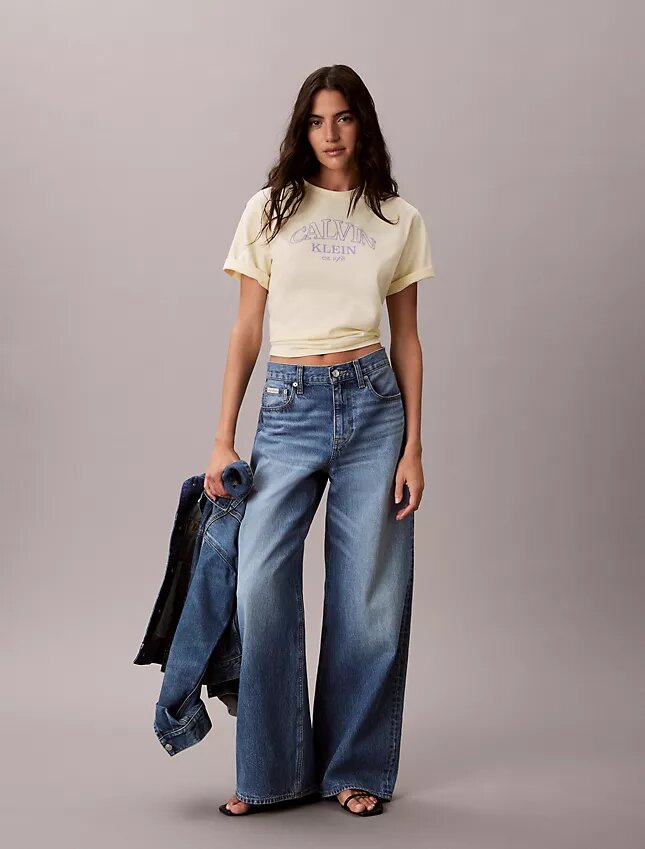 Arch Logo Graphic Boxy T-Shirt Arch Logo Graphic Boxy T-Shirt