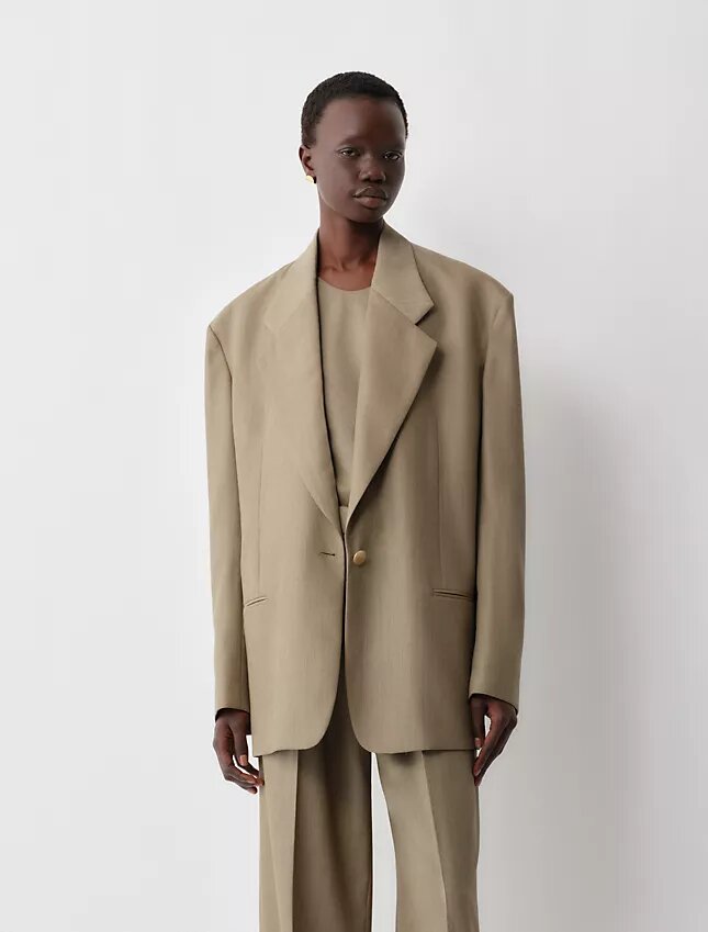 Avery Blazer Avery Blazer