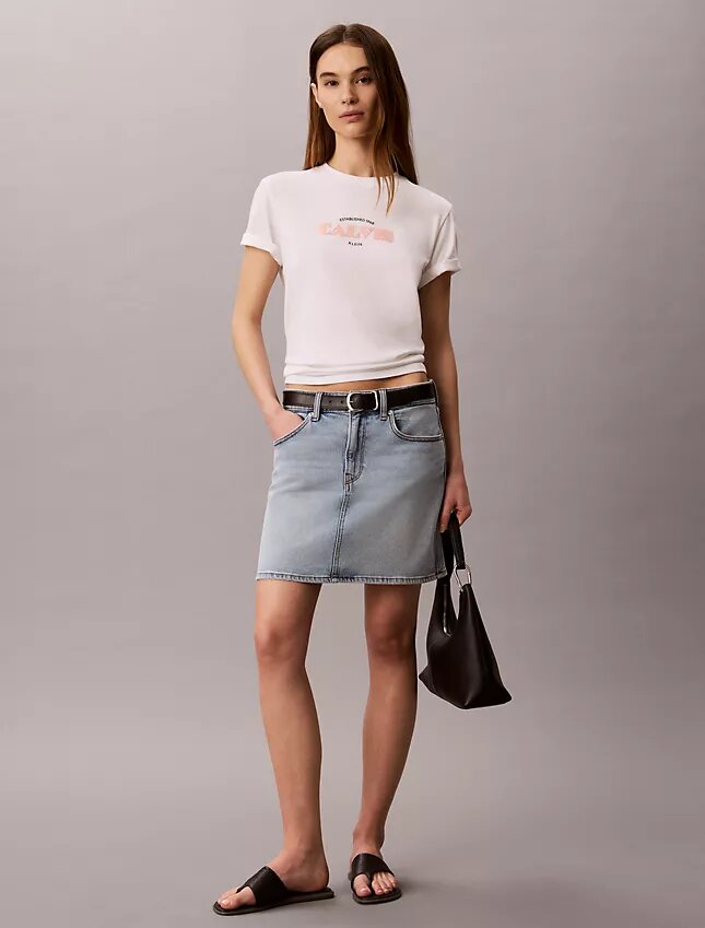 Bold Logo Graphic Classic T-Shirt Bold Logo Graphic Classic T-Shirt