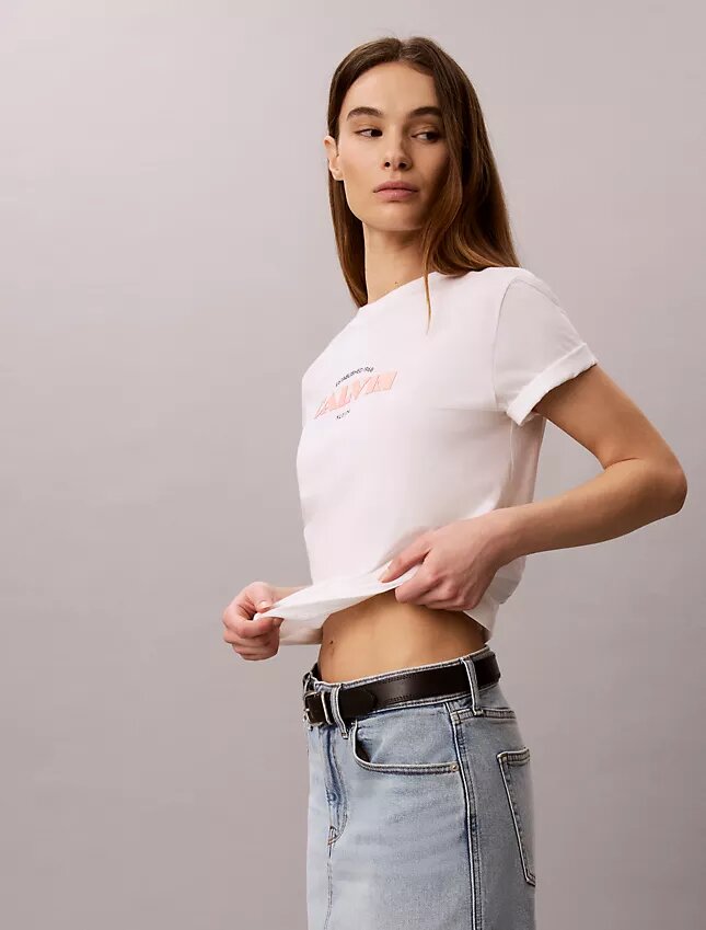 Bold Logo Graphic Classic T-Shirt Bold Logo Graphic Classic T-Shirt