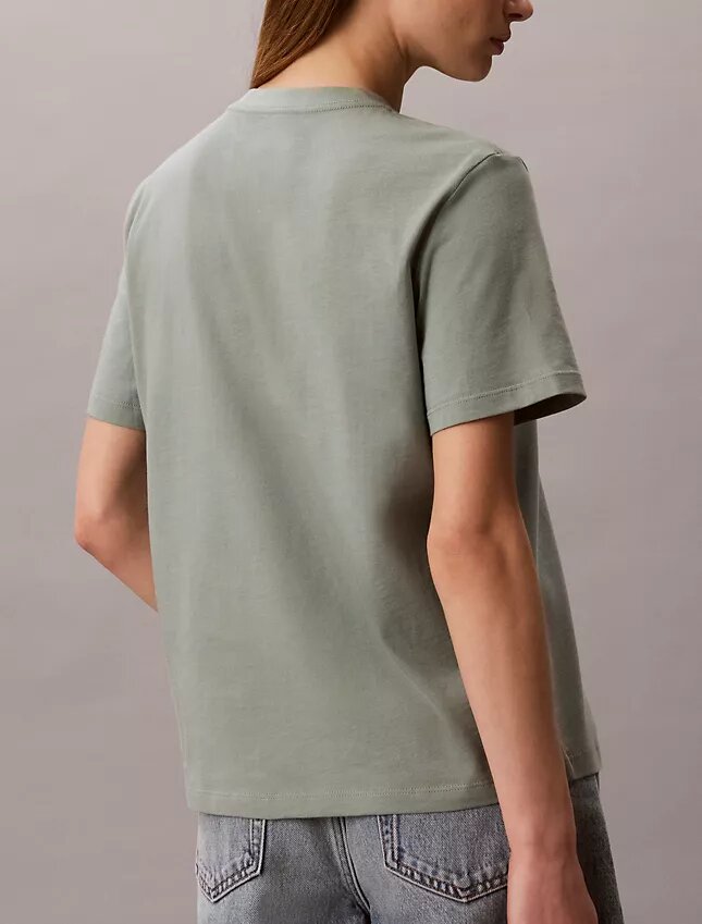 Bold Logo Graphic Classic T-Shirt Bold Logo Graphic Classic T-Shirt