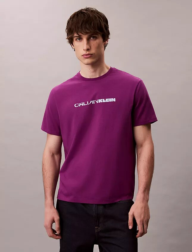 Bold Logo Graphic Relaxed T-Shirt Bold Logo Graphic Relaxed T-Shirt