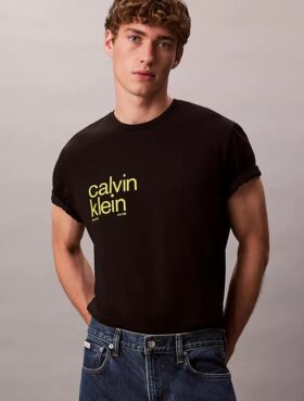 Circle Graphic Relaxed T-Shirt