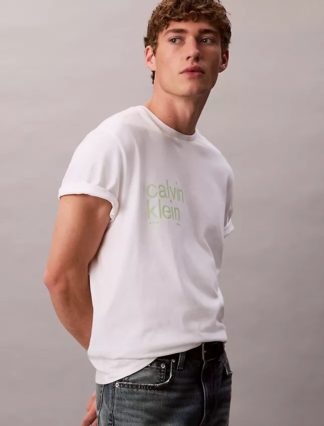 Circle Graphic Relaxed T-Shirt Circle Graphic Relaxed T-Shirt