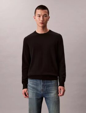 Classic Cashmere Crewneck Sweater