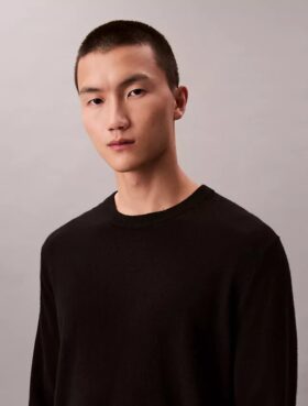 Classic Cashmere Crewneck Sweater
