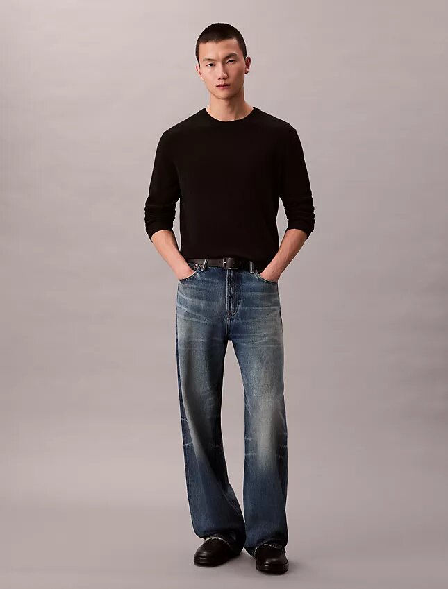 Classic Cashmere Crewneck Sweater Classic Cashmere Crewneck Sweater