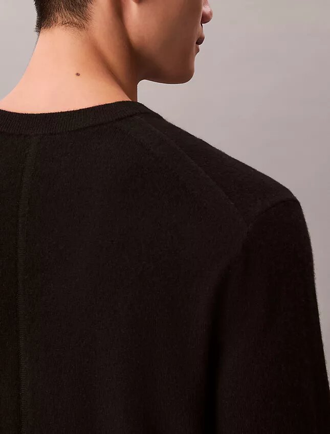Classic Cashmere Crewneck Sweater Classic Cashmere Crewneck Sweater