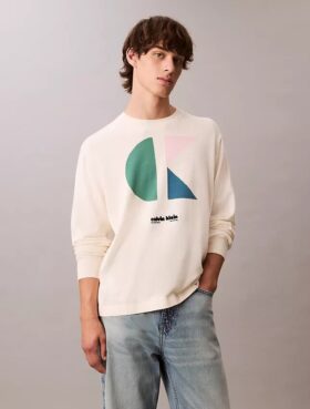 Colorblock Logo Graphic Classic Sweater