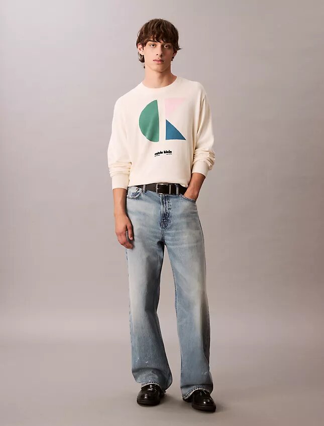 Colorblock Logo Graphic Classic Sweater Colorblock Logo Graphic Classic Sweater