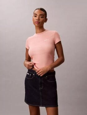 Contour Rib Logo Graphic Slim T-Shirt