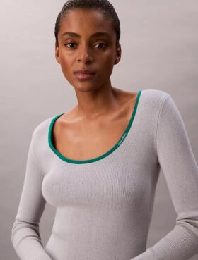 Cotton Blend Classic Scoopneck Sweater Cotton Blend Classic Scoopneck Sweater