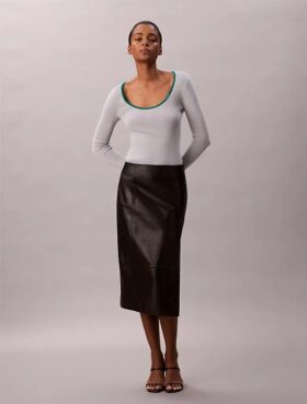Cotton Blend Classic Scoopneck Sweater Cotton Blend Classic Scoopneck Sweater