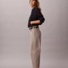 Cropped Barrel Jeans