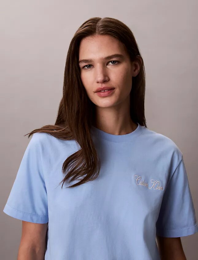 Cursive Calvin Klein Graphic Boxy Tee Cursive Calvin Klein Graphic Boxy Tee
