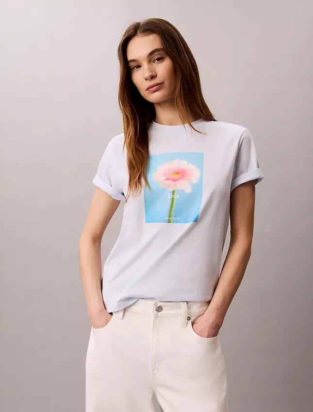 Daisy Graphic Classic T-Shirt Daisy Graphic Classic T-Shirt