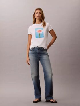 Daisy Graphic Classic T-Shirt