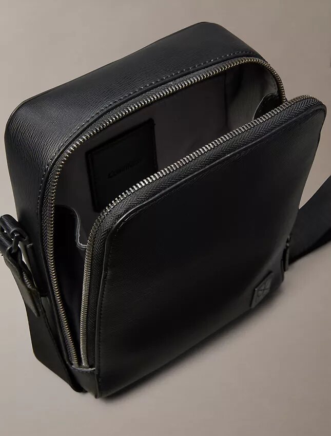 Emblem Logo Slim Reporter Bag Emblem Logo Slim Reporter Bag