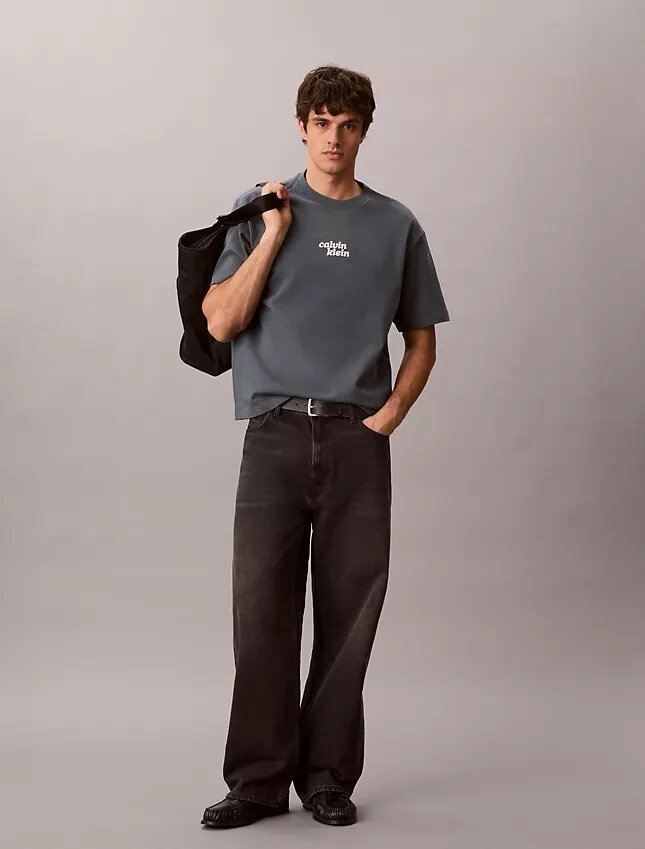 Embroidered 1989 Logo Graphic Relaxed T-Shirt Embroidered 1989 Logo Graphic Relaxed T-Shirt