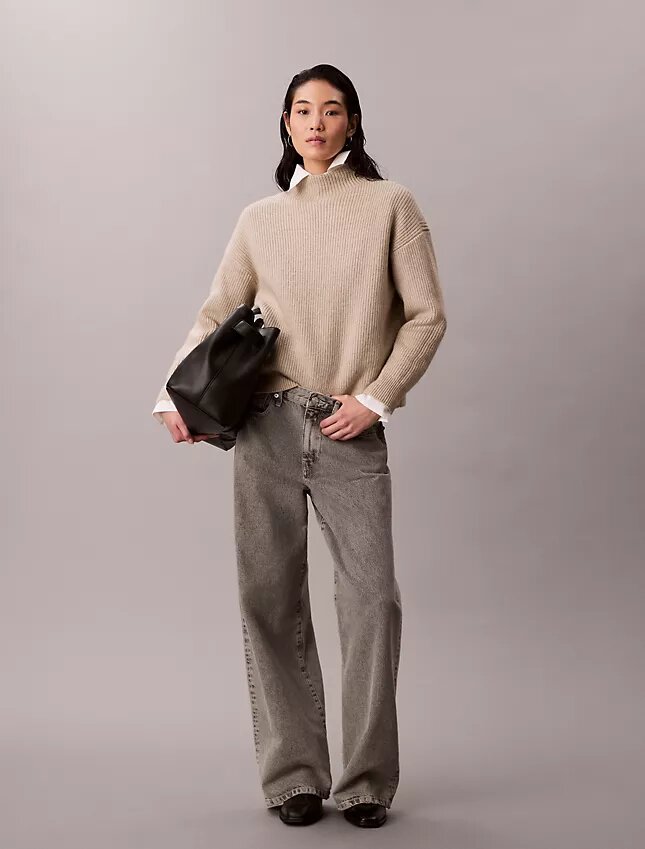 Fine Rib Relaxed Turtleneck Sweater Fine Rib Relaxed Turtleneck Sweater