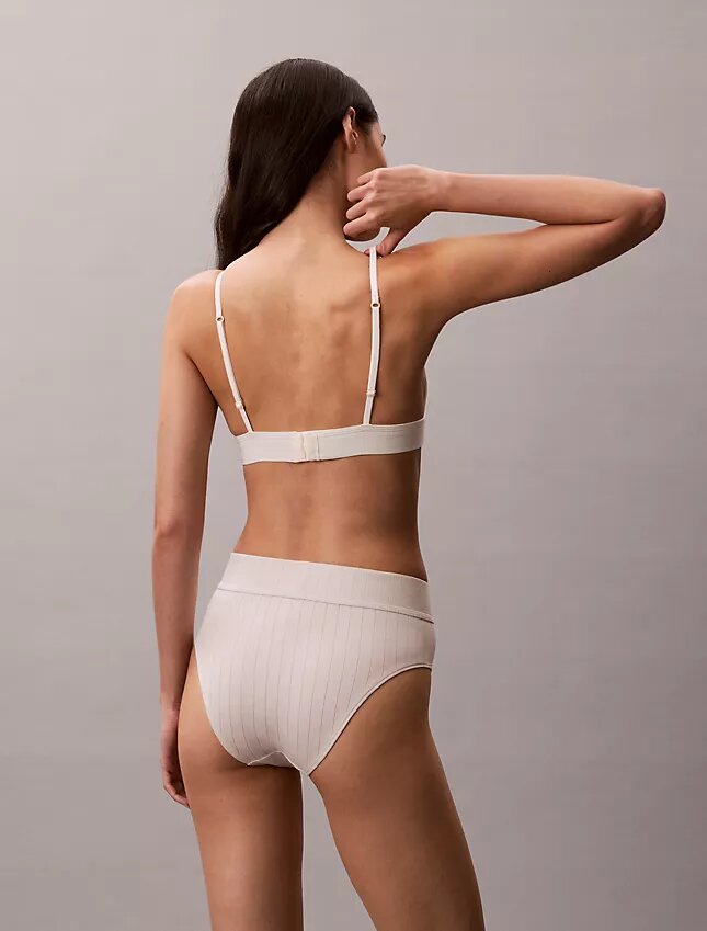 Heritage Classic Cotton Stretch Lightly Lined Triangle Bralette Heritage Classic Cotton Stretch Lightly Lined Triangle Bralette
