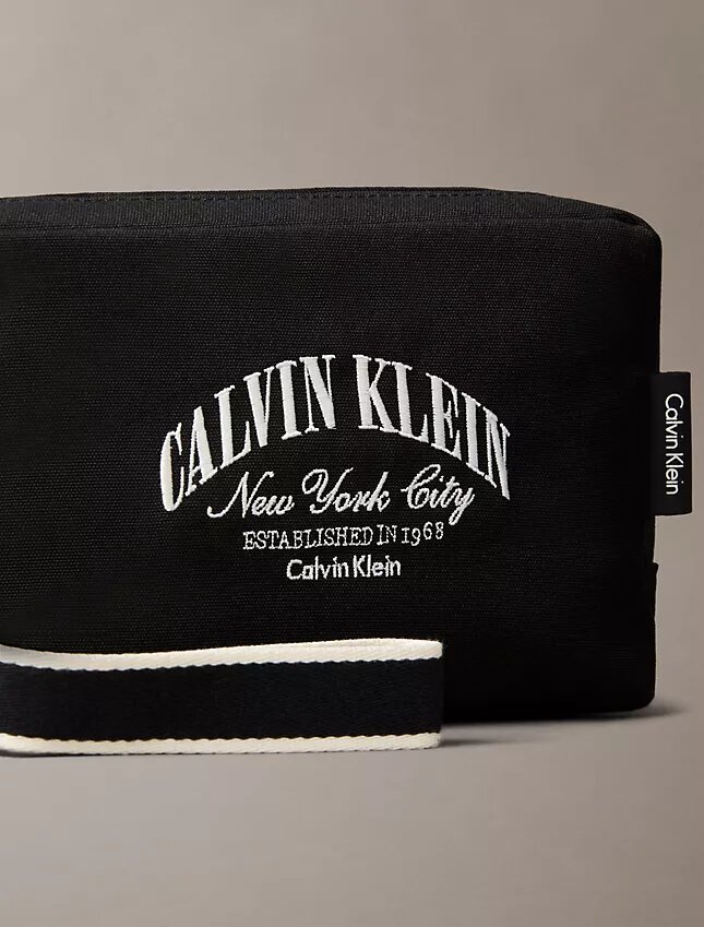 Heritage Classic Pouch Heritage Classic Pouch