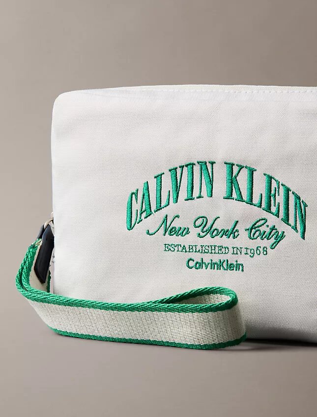 Heritage Classic Pouch Heritage Classic Pouch