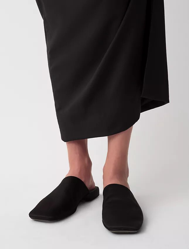 Hugh Silk Satin Slipper Hugh Silk Satin Slipper