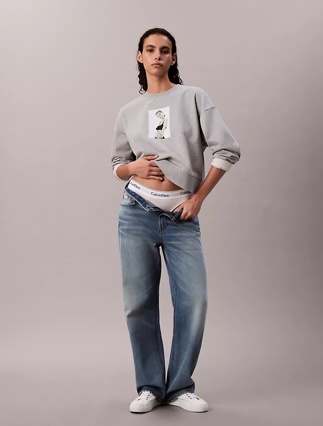 Kate Moss Terry Graphic Relaxed Sweatshirt Kate Moss Terry Graphic Relaxed Sweatshirt