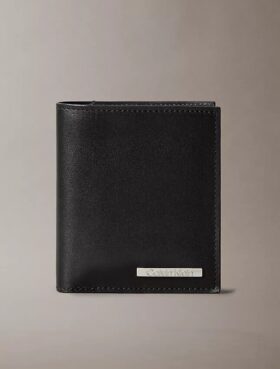 Leather Logo Plaque Slim Bifold Wallet Leather Logo Plaque Slim Bifold Wallet