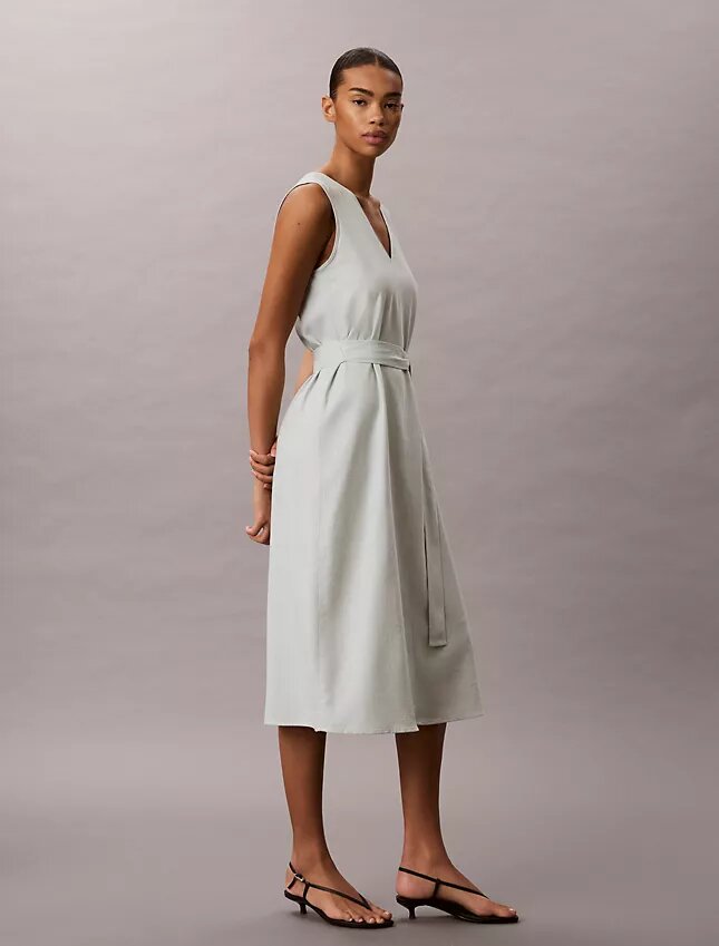 Linen Blend V-Neck Sleeveless Belted Dress Linen Blend V-Neck Sleeveless Belted Dress