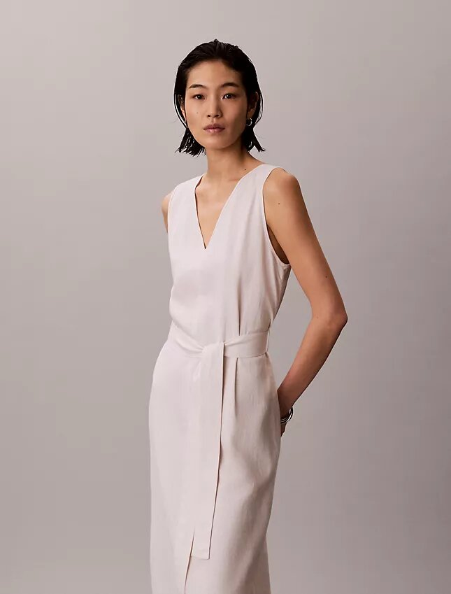 Linen Blend V-Neck Sleeveless Belted Dress Linen Blend V-Neck Sleeveless Belted Dress