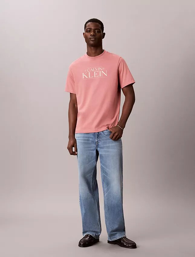 Logo Graphic Relaxed T-Shirt Logo Graphic Relaxed T-Shirt