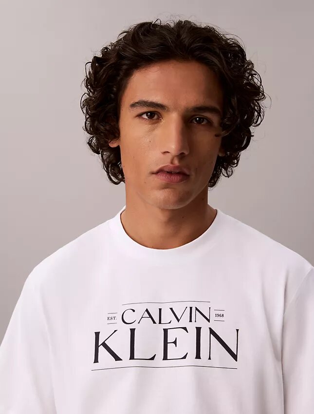 Logo Graphic Relaxed T-Shirt Logo Graphic Relaxed T-Shirt