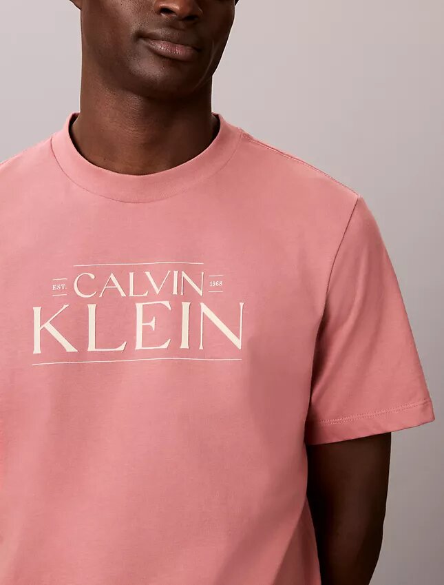 Logo Graphic Relaxed T-Shirt Logo Graphic Relaxed T-Shirt