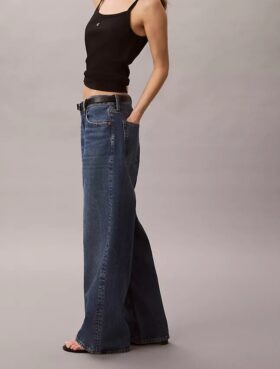 Low Rise Baggy Jeans