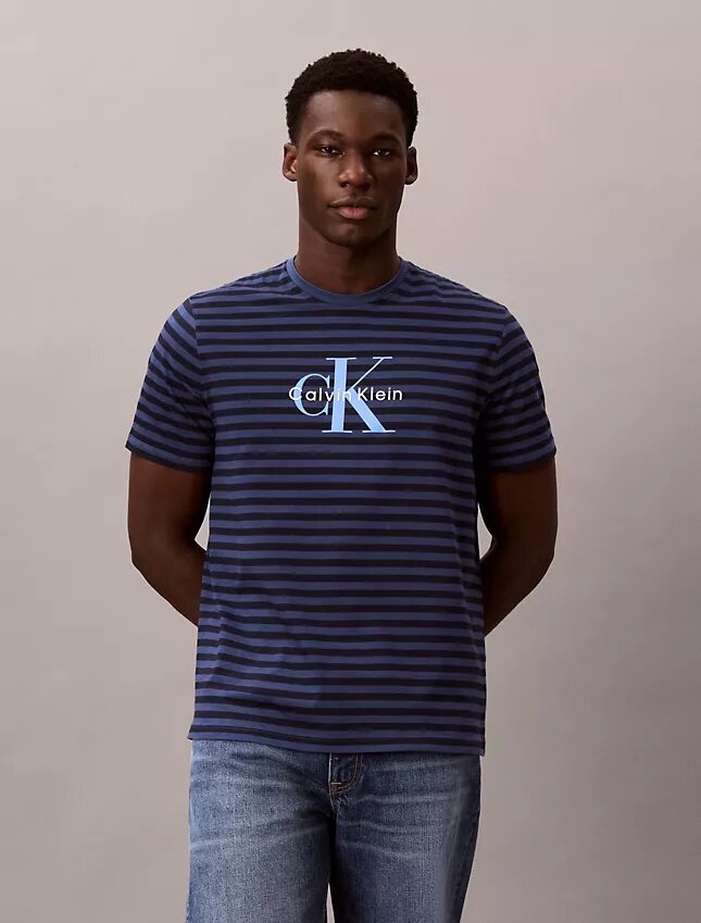 Monologo Graphic Stripe Classic T-Shirt Monologo Graphic Stripe Classic T-Shirt