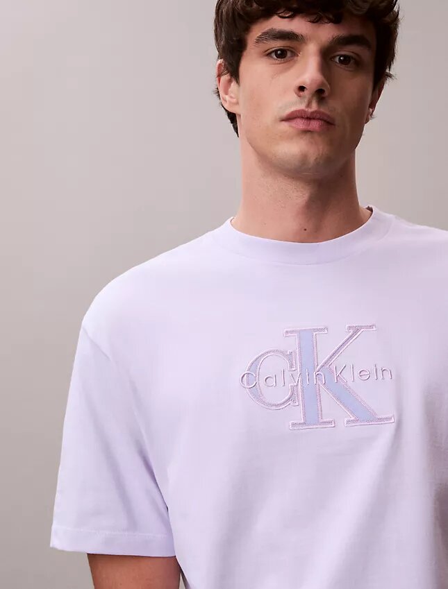 Monologo Outline Graphic Classic T-Shirt Monologo Outline Graphic Classic T-Shirt