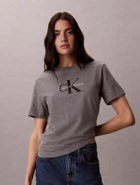 Monologo Tee