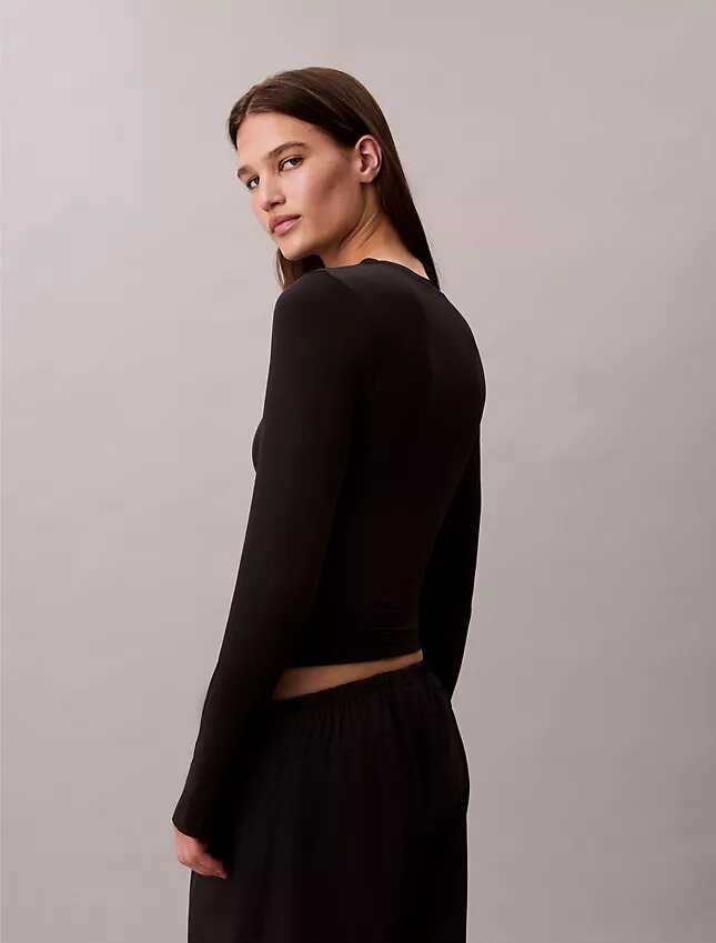 Nylon Stretch Slim T-Shirt Nylon Stretch Slim T-Shirt