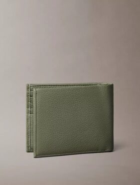Pebble Grain Leather Bifold Wallet with Coin Pouch