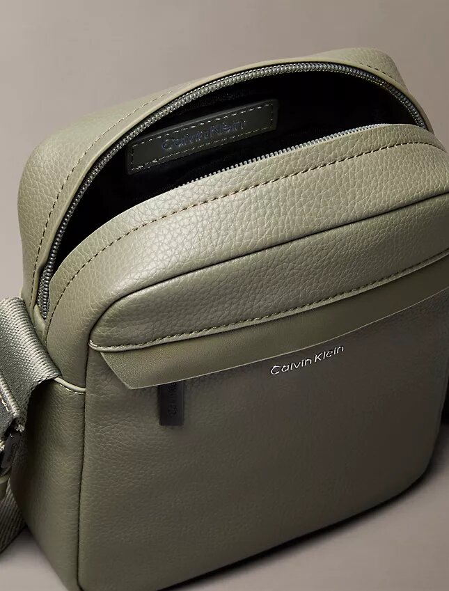 Pebbled Reporter Bag Pebbled Reporter Bag