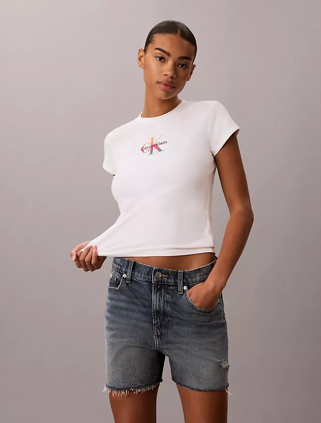 Pride Monologo Baby Tee Pride Monologo Baby Tee