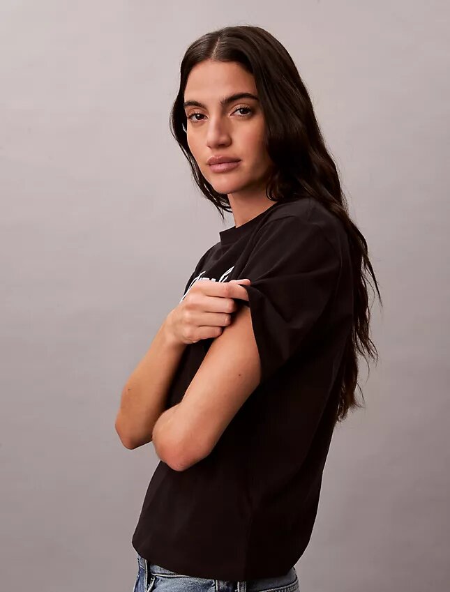 Raised Logo Graphic Boxy T-Shirt Raised Logo Graphic Boxy T-Shirt